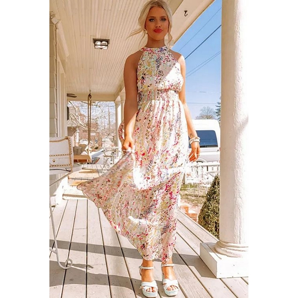 LAST ONE! Plus Size Floral Maxi Dress With Criss Cross BacK - Picture 2 of 7
